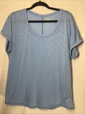 Lilly Pulitzer Luxletic Light Blue Short Sleeve Scoop Neck Tee